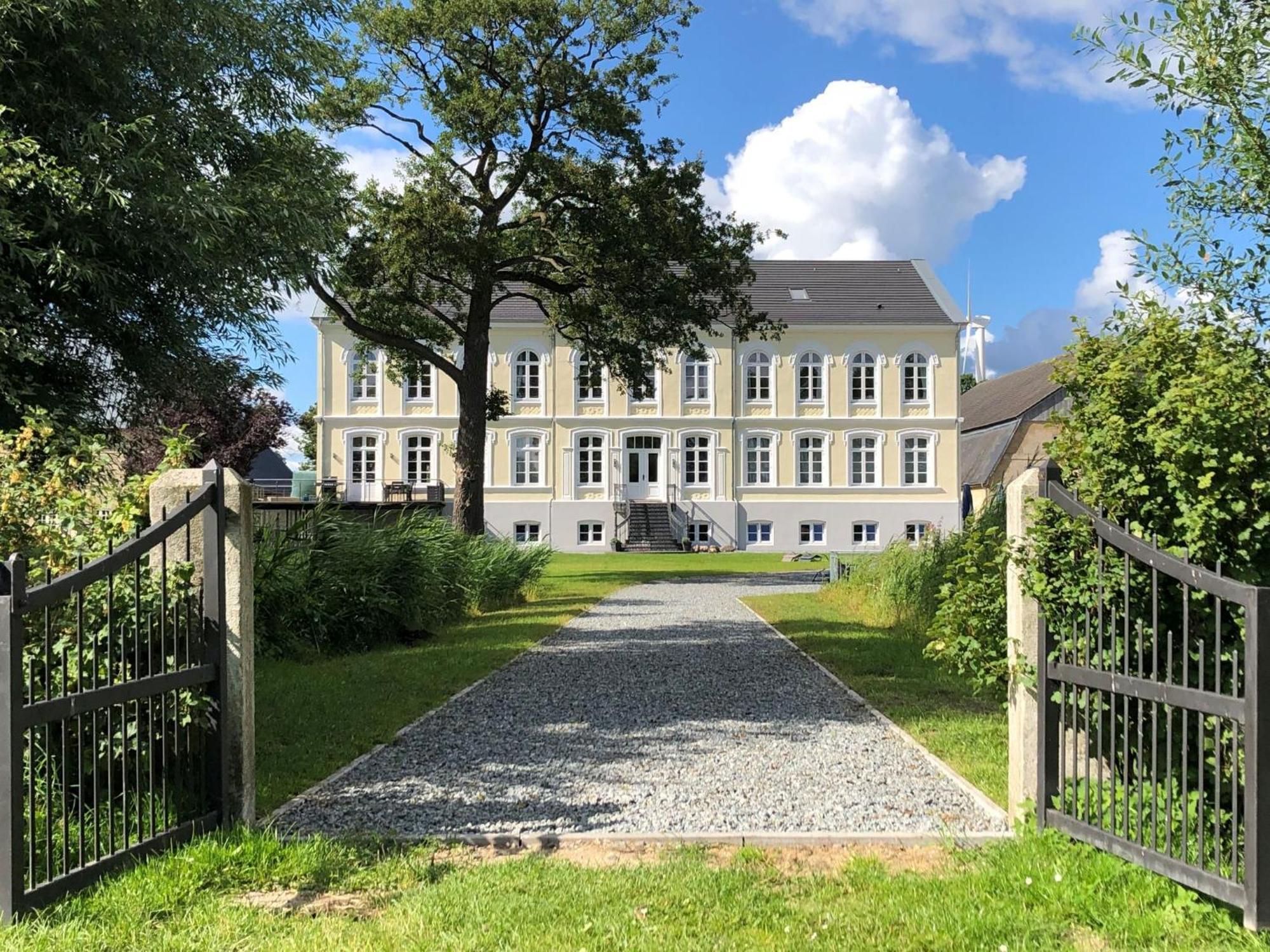 Ferienwohnungen Herrenhaus Gut Oestergaard Steinberg  Eksteriør bilde